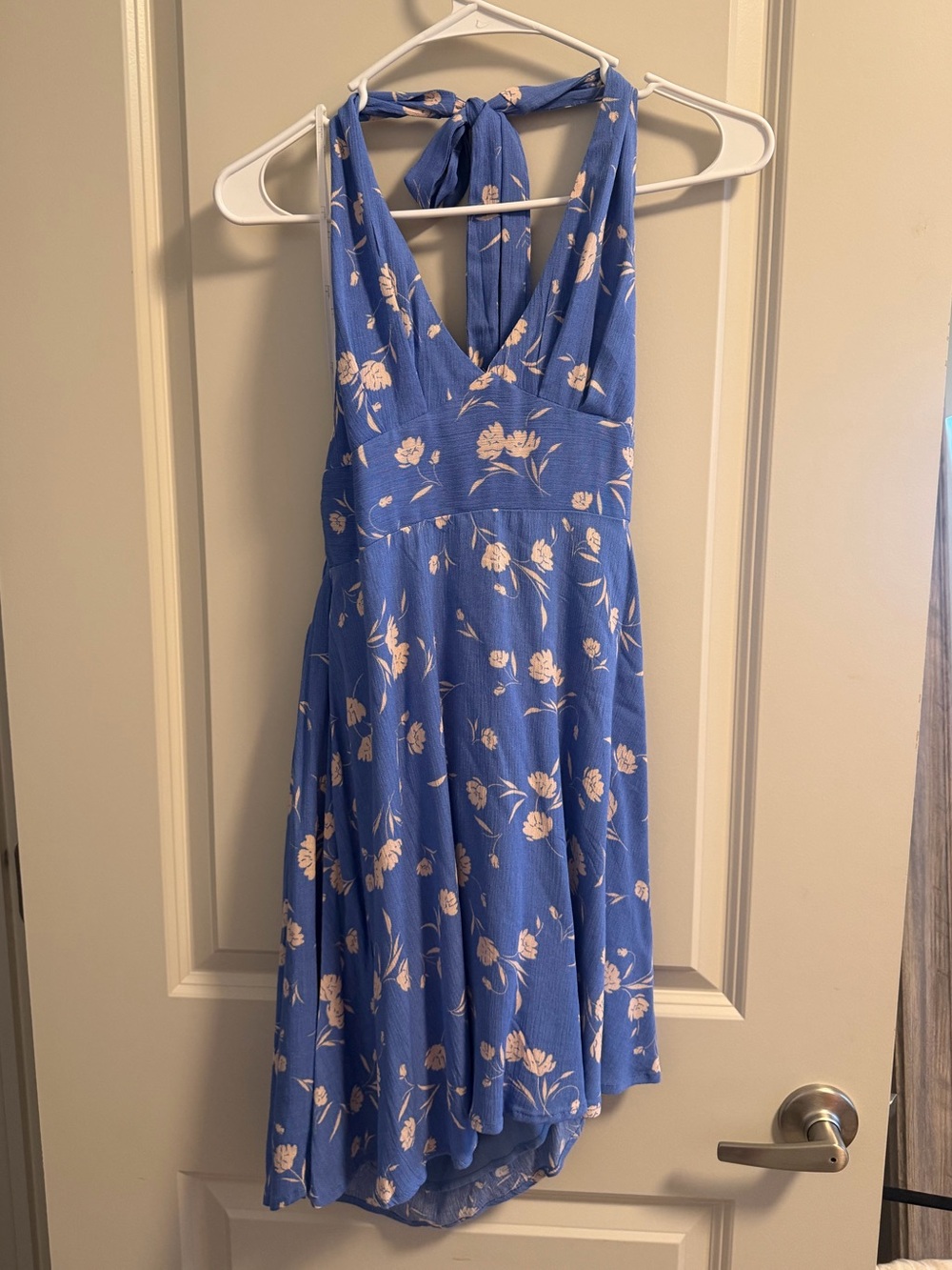 Worn once LULUs halter dress